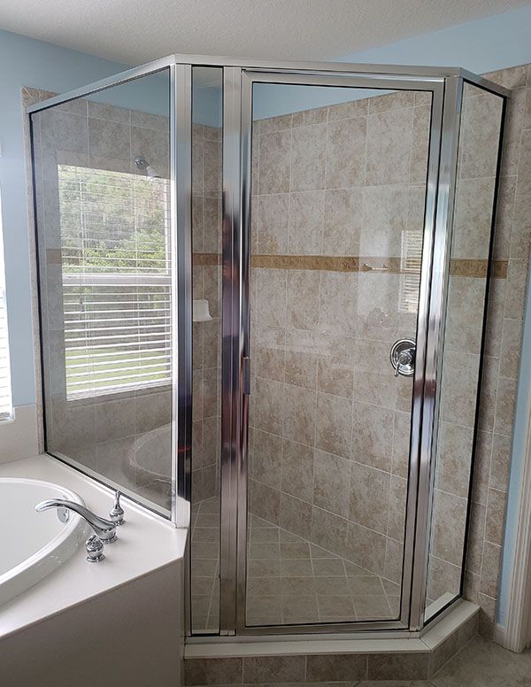 04-Shower-Door-1-Before